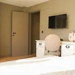 Otel Lebeaubylivingroom