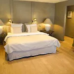 Lebeaubylivingroom Otel 3*