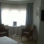 Otel Lebeaubylivingroom