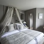 Otel Lebeaubylivingroom 3*