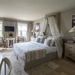 Lebeaubylivingroom