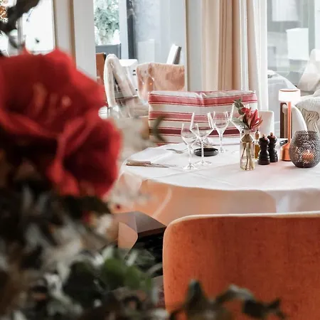 Hotel Lebeaubylivingroom Knokke-Heist