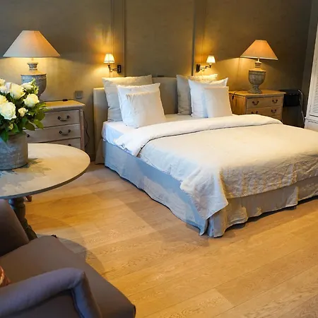 Lebeaubylivingroom 3*