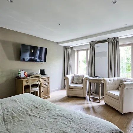 Lebeaubylivingroom 3*