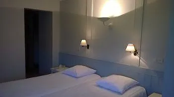 Ξενοδοχείο Lebeaubylivingroom 3*