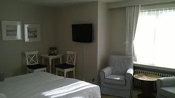 Hotel Lebeaubylivingroom Knokke-Heist