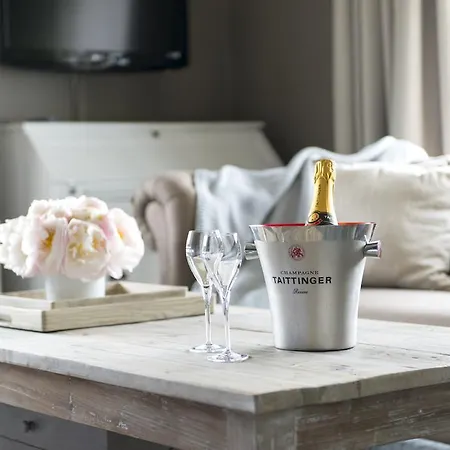 Lebeaubylivingroom Hotel Knokke-Heist