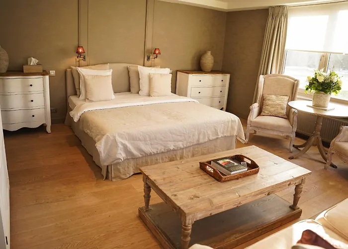 Lebeaubylivingroom 3*